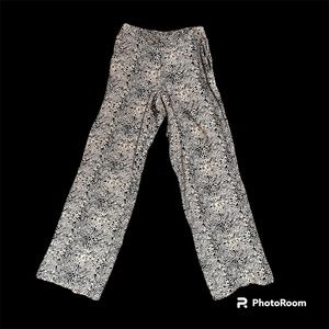 Solitaire / Women’s Bo Ho Pants / Pull Up w/ Spandex on the back / Size S